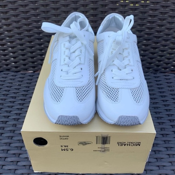 michael kors maggie trainer